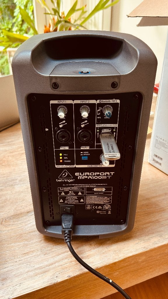 Portable PA Behringer Europort MPA 100BT (speaker/mixer), Overige merken, Overige typen, Ophalen of Verzenden, Zo goed als nieuw