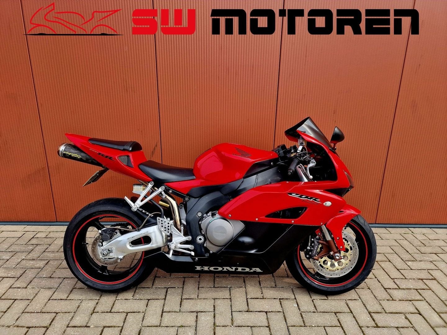 CBR 1000RR FIREBLADE, LAGE KM, HELE NETTE STAAT! CBR1000RR, HONDA, 4 cilinders, Motorrijbewijs A, Bedrijf