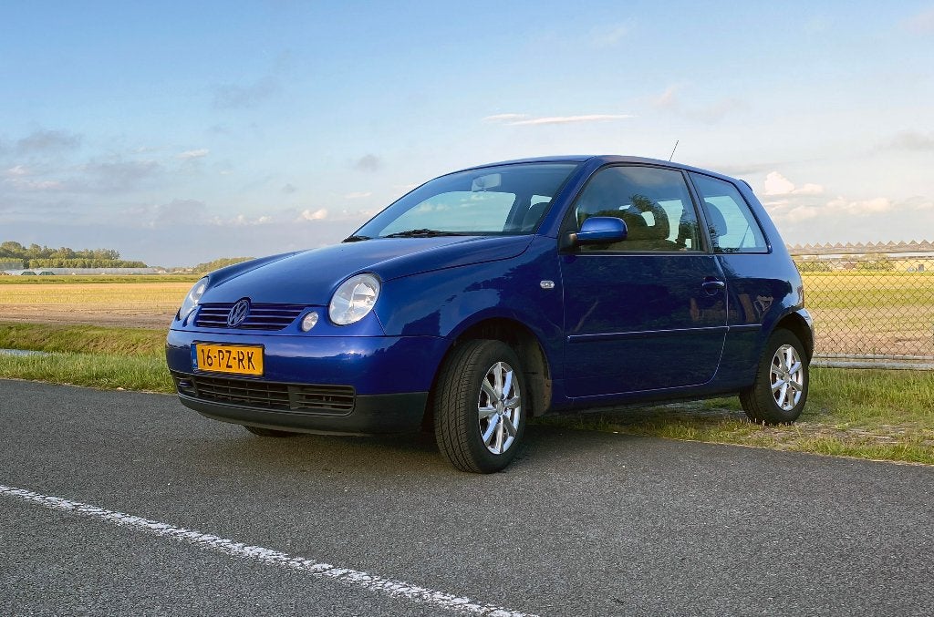 VW Lupo 1.4 Zeer mooi, Elek. ramen, LM velgen, APK 04-2027, Voorwielaandrijving, 450 kg, 31 €/maand, 4 cilinders
