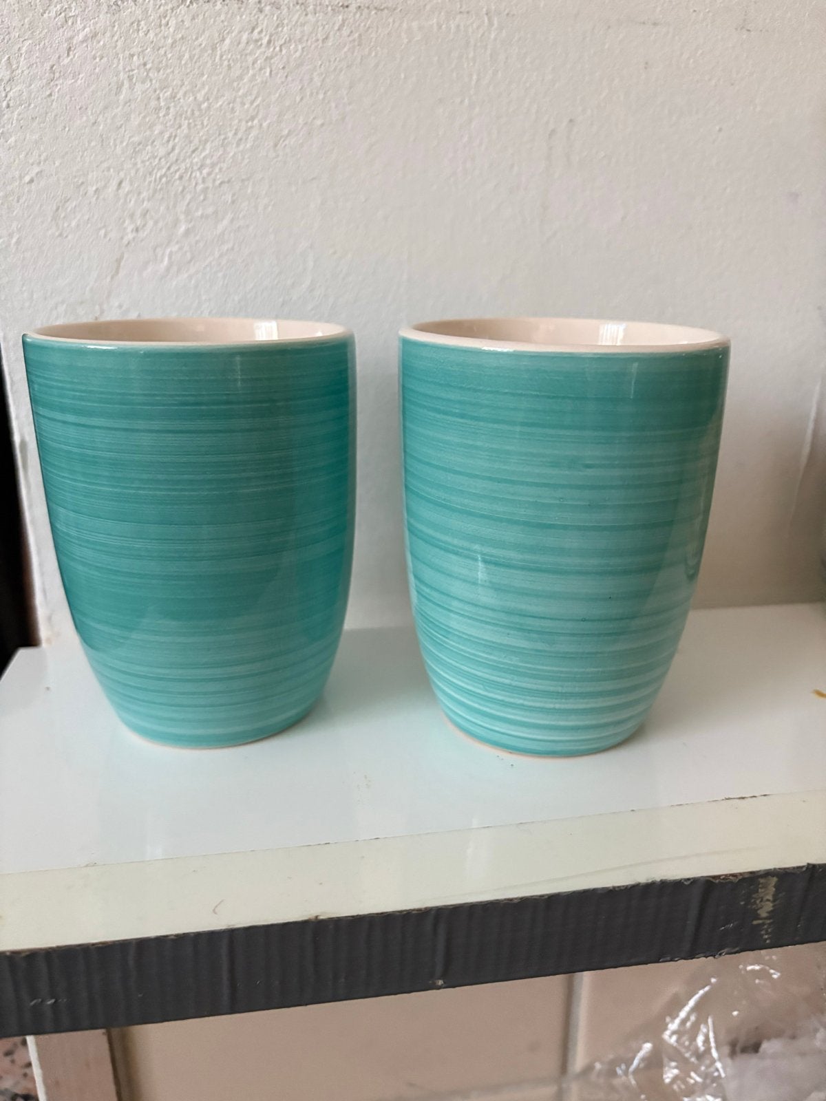 Set van 2 turquoise bekers/mokken, Overige typen, Ophalen of Verzenden, Zo goed als nieuw, Steen/keramiek