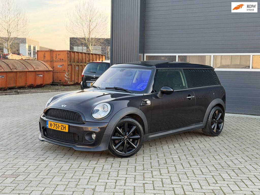 Mini Mini Clubman 1.6 Cooper Chili, Navi, Pano, Stoelvw, Nwe, Voorwielaandrijving, Gebruikt, 4 cilinders, Bruin