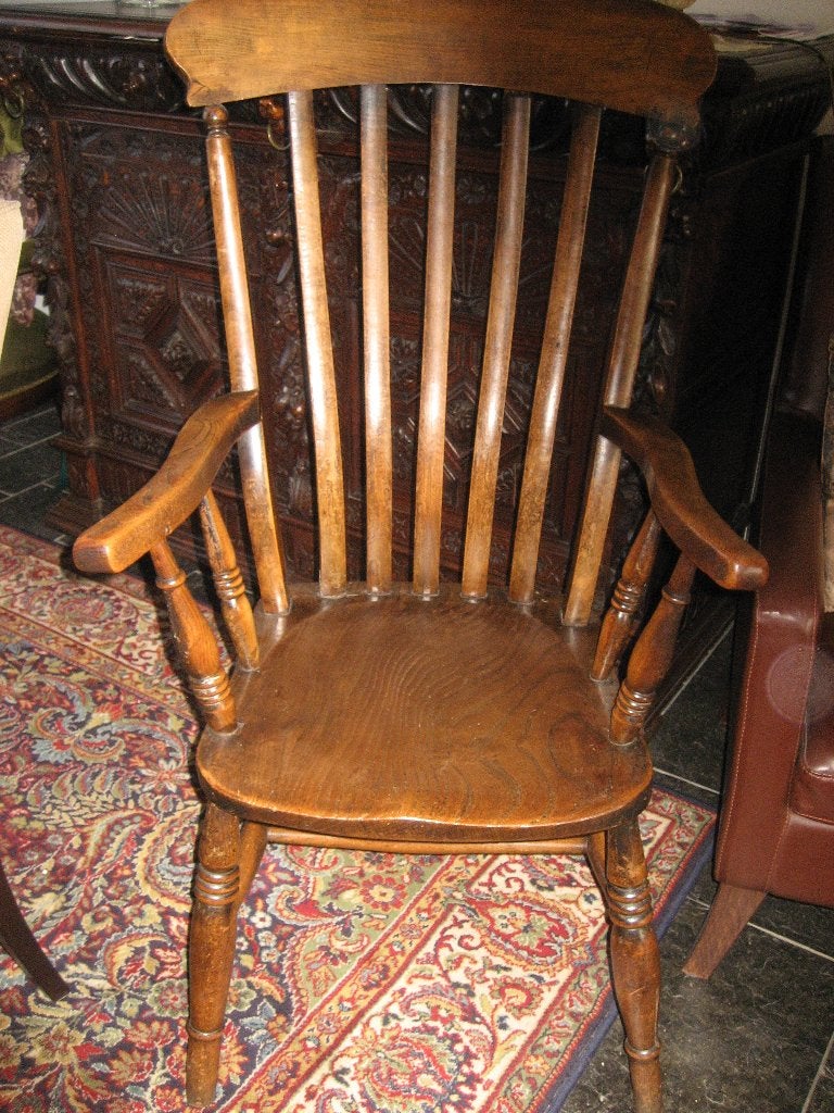 houten antieke stoel, Ophalen