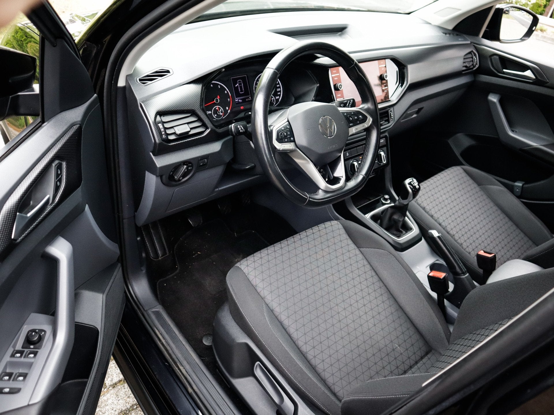 Volkswagen T-Cross 1.0 TSI Life 1e-Eig. & Keurig-Onderh BOVA, Auto's, 12 maanden, Gebruikt, Zwart, Origineel Nederlands