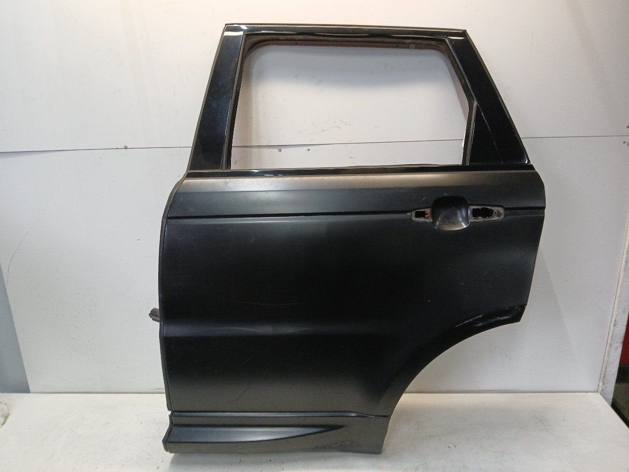 Portier links achter Land Rover Range Rover, Onderdelen@venauto.nl, Van der Ven Autorecycling B.V., Ettenseweg 76, 4706 PB Roosendaal, The Netherlands