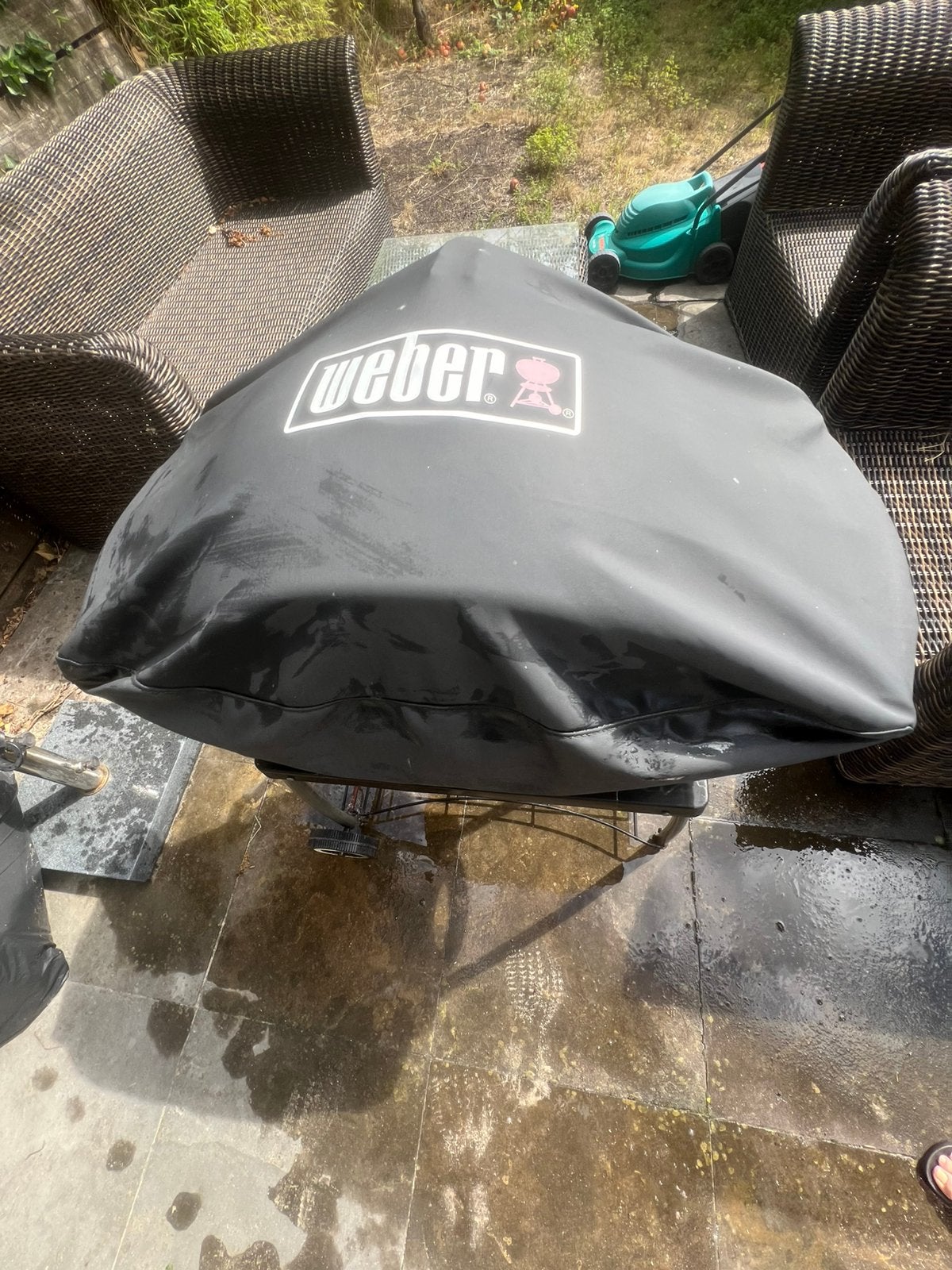 Weber BBQ met onderstel en hoes, Ophalen