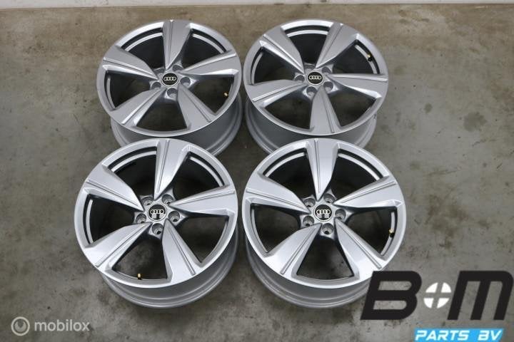 NIEUW ORIGINEEL 19 inch S-Line velgen Audi Q3 83H 83H601025D, Auto-onderdelen, Banden en Velgen, 19 inch, Velg(en), Nieuw, Personenwagen