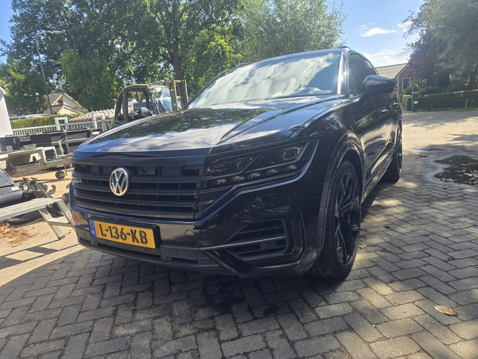 Volkswagen Touareg 2018 3.0 TDI R-LINE | LUCHTVERING | TREK, 241 €/maand, Zwart, 286 pk, Diesel