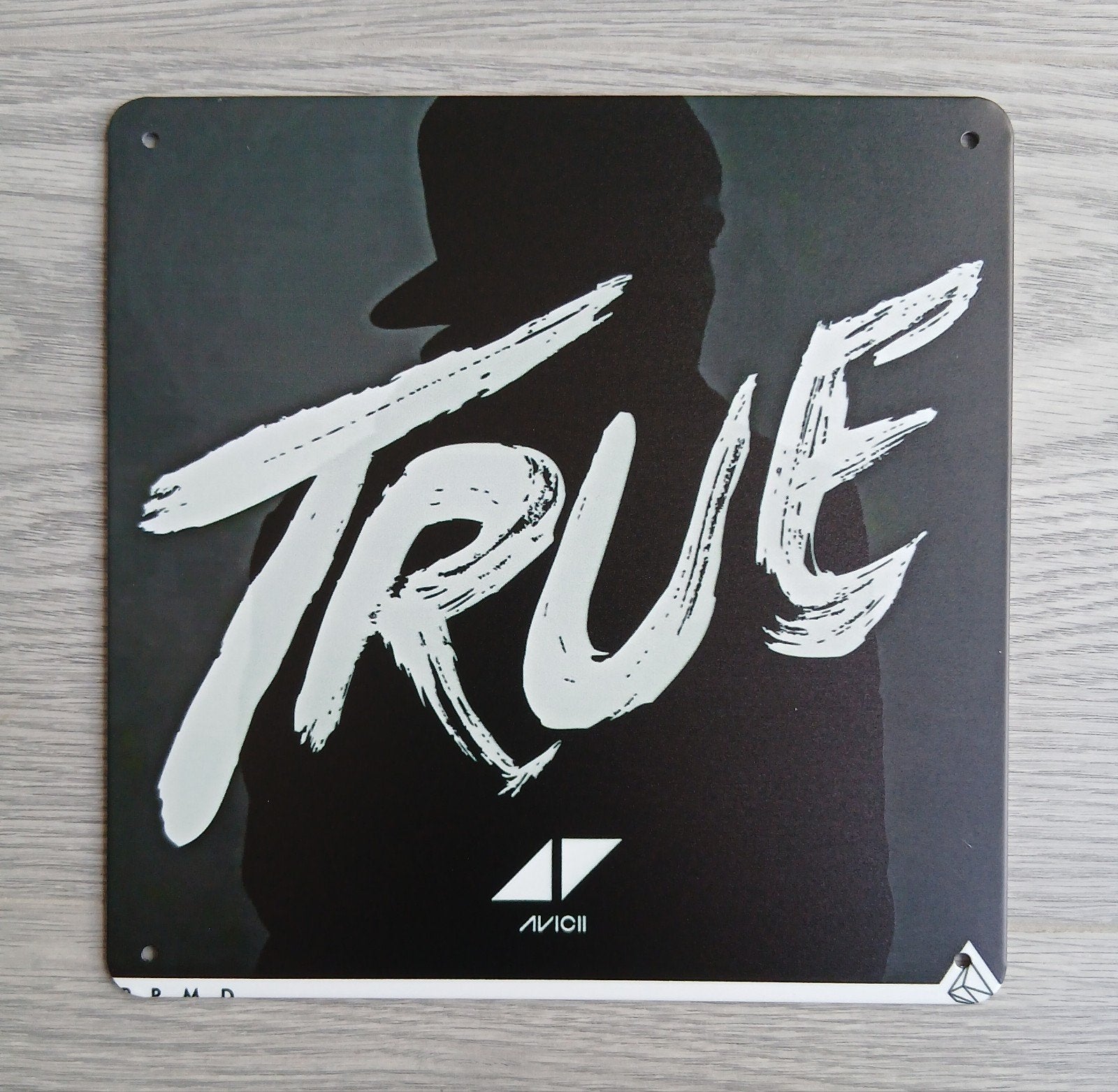 Avicii True 20x20 cm Metalen Reclamebord, Ophalen of Verzenden, Nieuw, Poster, Artwork of Schilderij