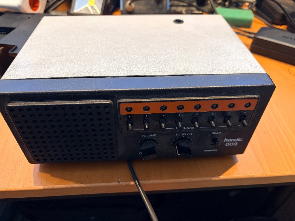Vintage Handic 009 Kristalscanner (8-kanaals), Telecommunicatie, Scanners, Ophalen of Verzenden, Gebruikt, Minder dan 30 kanalen