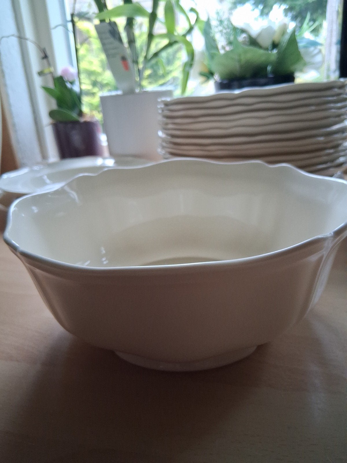 Wedgwood Queens Plain Slaschaal 21,5 cm, Ophalen, Zo goed als nieuw, Aardewerk, Schaal of Schalen