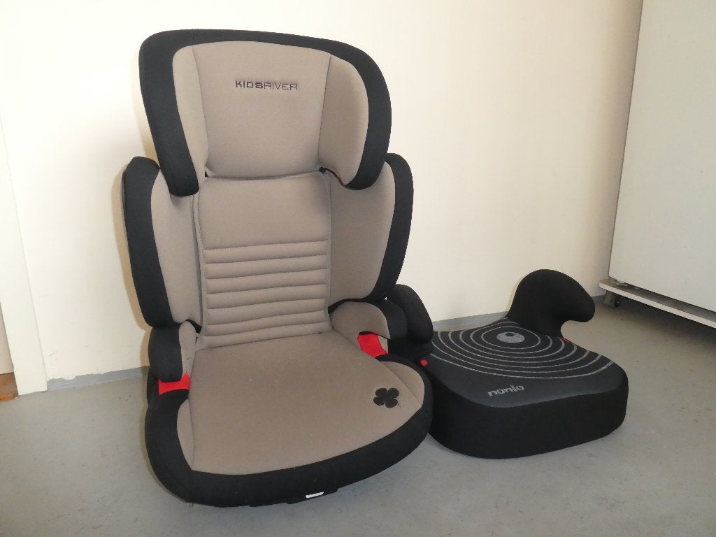Auto kinderzitting stoeltje en zittingverhoger., Gebruikt, 15 t/m 36 kg, Verstelbare rugleuning, Isofix