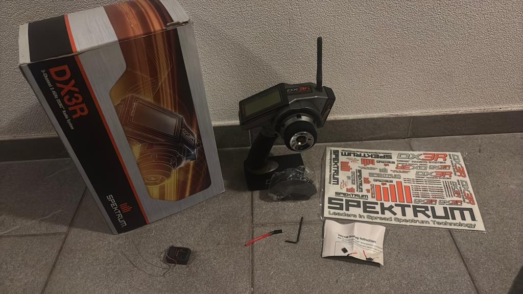 Spektrum dx3r zender, Ophalen of Verzenden, Zo goed als nieuw, Overige schalen, Onderdeel