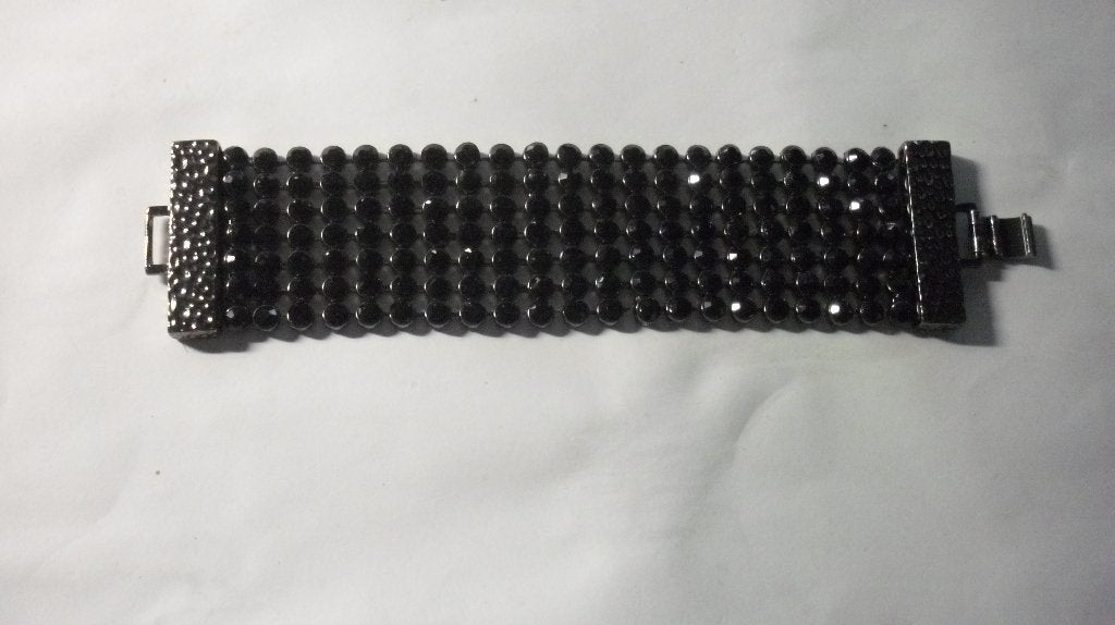 Armband met zwarte strassteentjes, Staal, Verzenden, Zwart, Zo goed als nieuw