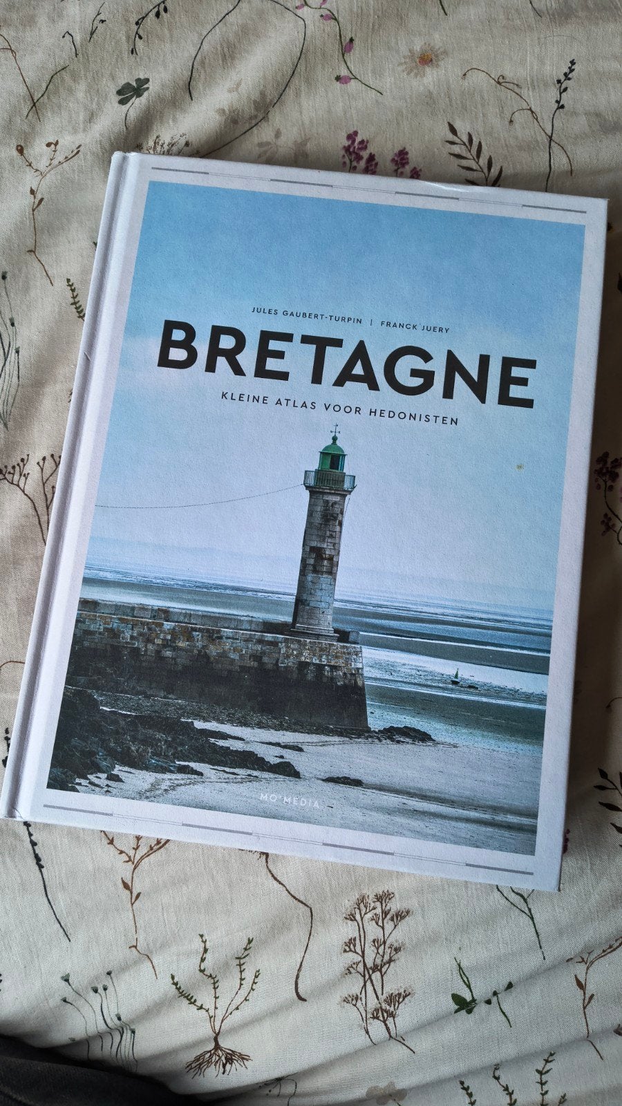 Kleine atlas voor hedonisten - Bretagne, Europa, Ophalen of Verzenden, Zo goed als nieuw, Reisgids of -boek