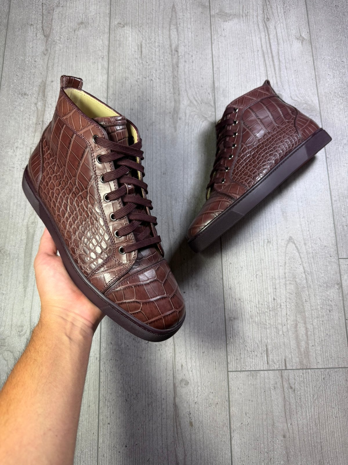 Christian louboutin, Overige kleuren, Ophalen of Verzenden, Sneakers of Gympen, Gedragen