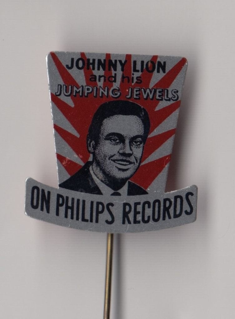 Johnny Lion Jumping Jewels Philips Records speldje, Gebruikt, Niet vindbaar, Niet vindbaar, Speldje of Pin