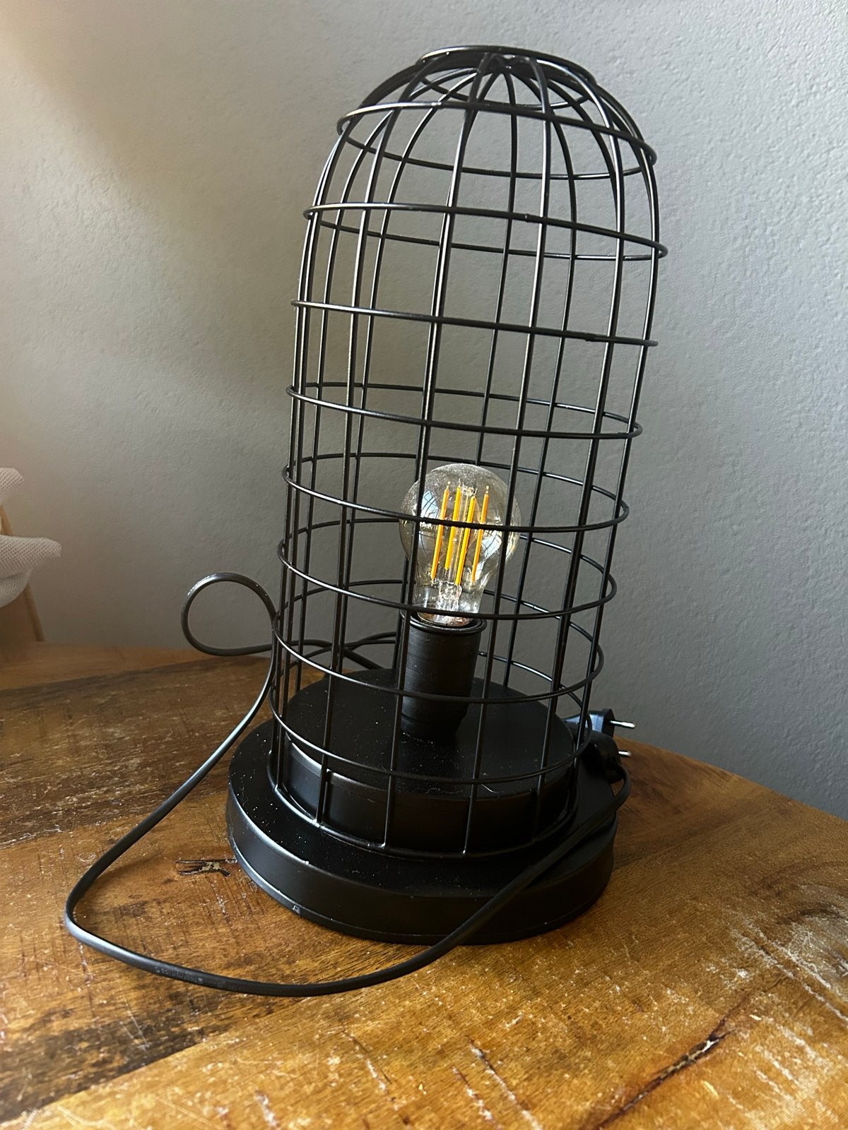 Zwarte Industriële Tafellamp - Draadkooi Design, Huis en Inrichting, Ophalen, Gebruikt, E27 (groot), Sfeerlamp