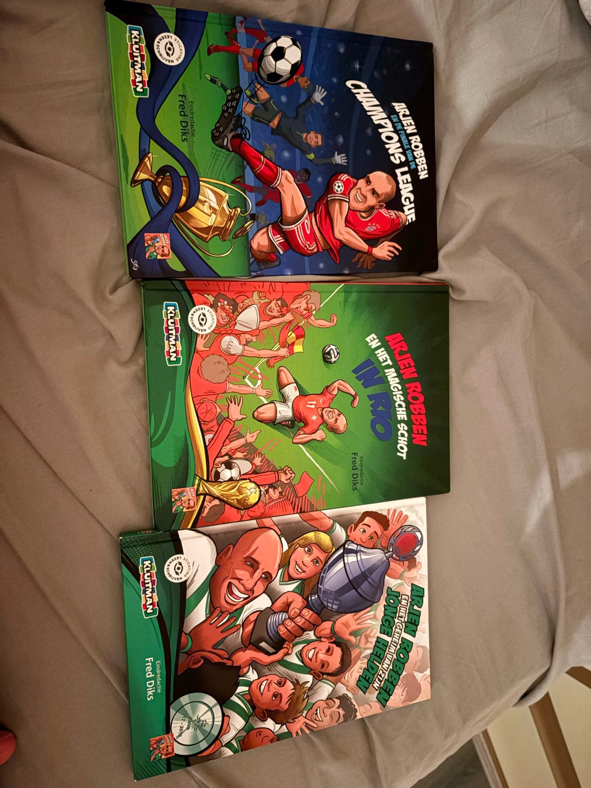 Arjen Robben voetbalboeken - 3-delige set, Ophalen of Verzenden, Zo goed als nieuw, Balsport