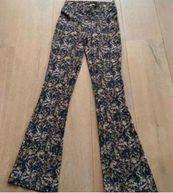 Japan tky xs nieuw flared stretch, Zwart, Ophalen of Verzenden, Zo goed als nieuw, Maat 34 (XS) of kleiner