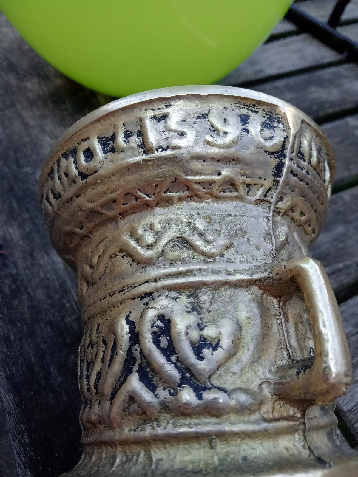 Antieke bronzen vijzel uit 1590 voor medicijnen/kruiden, Ophalen of Verzenden, Brons