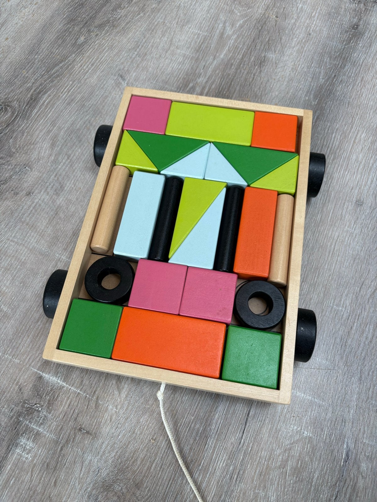 Houten trekkar met kleurrijke blokken (Ikea), Ophalen, Zo goed als nieuw, Duw- of Trekspeelgoed