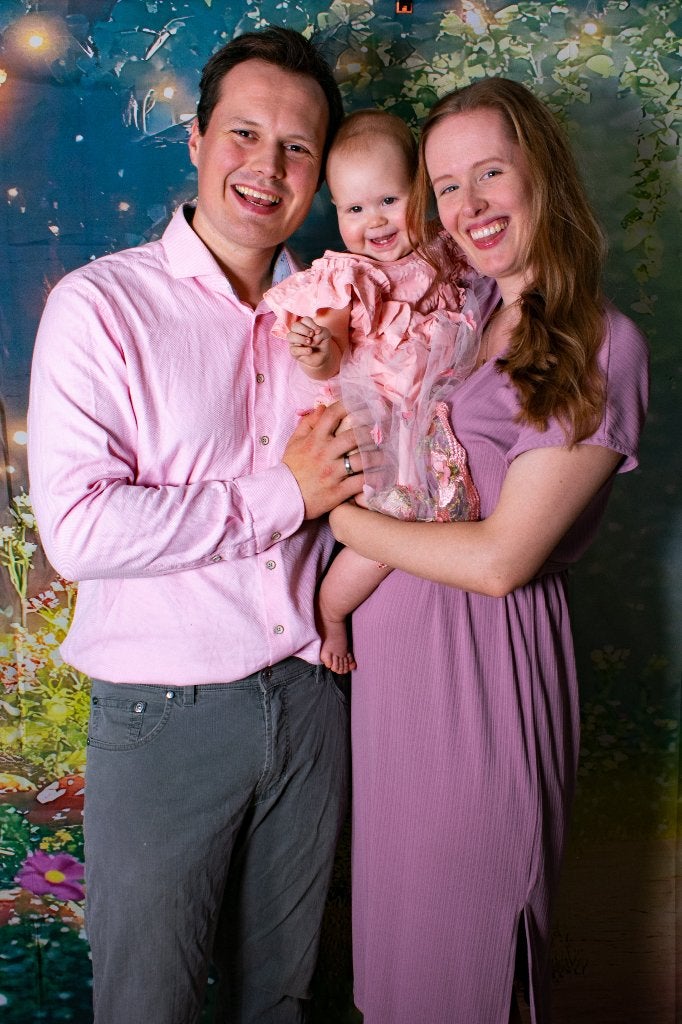 Newborn, gezin & dieren fotografie | Warme natuurlijke stijl, Komt aan huis, Fotograaf