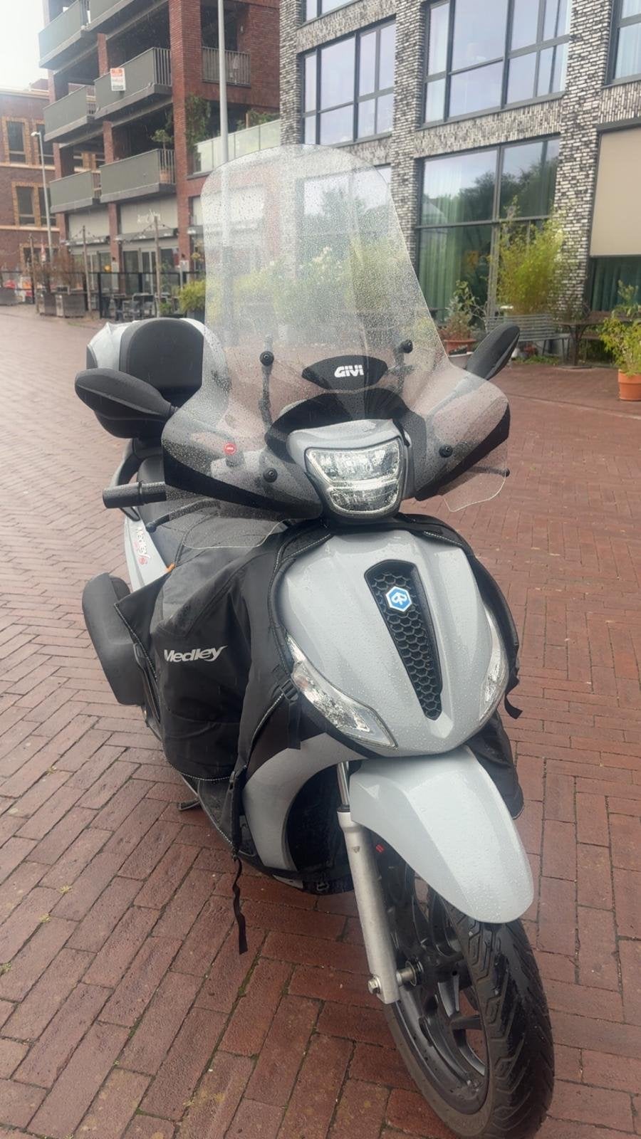 Piaggio Medley 125abs 2022, Ophalen, Gebruikt, Benzine, Piaggio