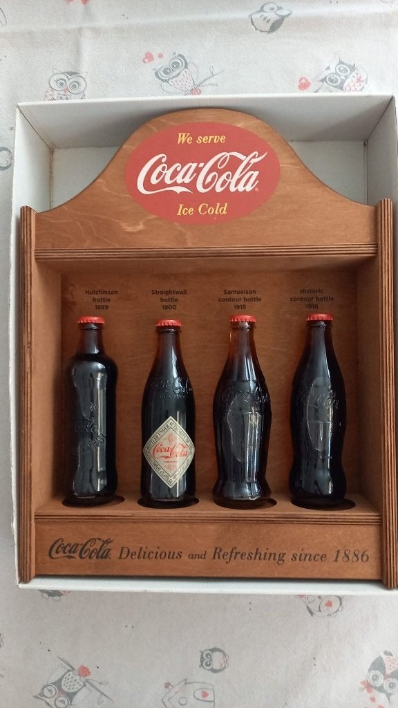 Vintage Coca-Cola verzameldisplay in houten frame, Ophalen, Nieuw, Frisdrankglas