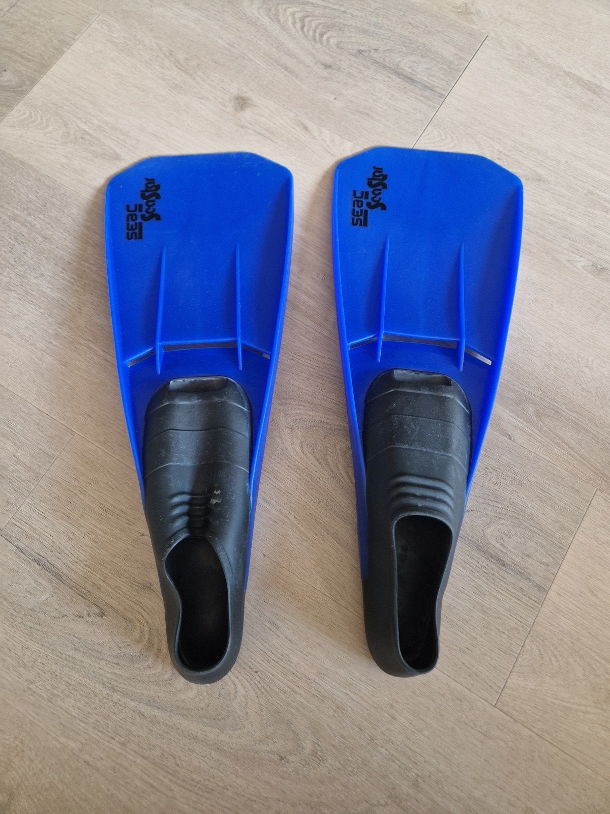 SEAC Seastar flippers - Maat 44-45 / 10-11, Ophalen of Verzenden, Gebruikt, Zwem- of Duikvliezen