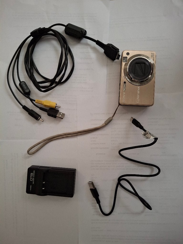 Te koop Sony Cybershot DSW-W170, Ophalen, Accu, Zo goed als nieuw, 4 t/m 7 keer