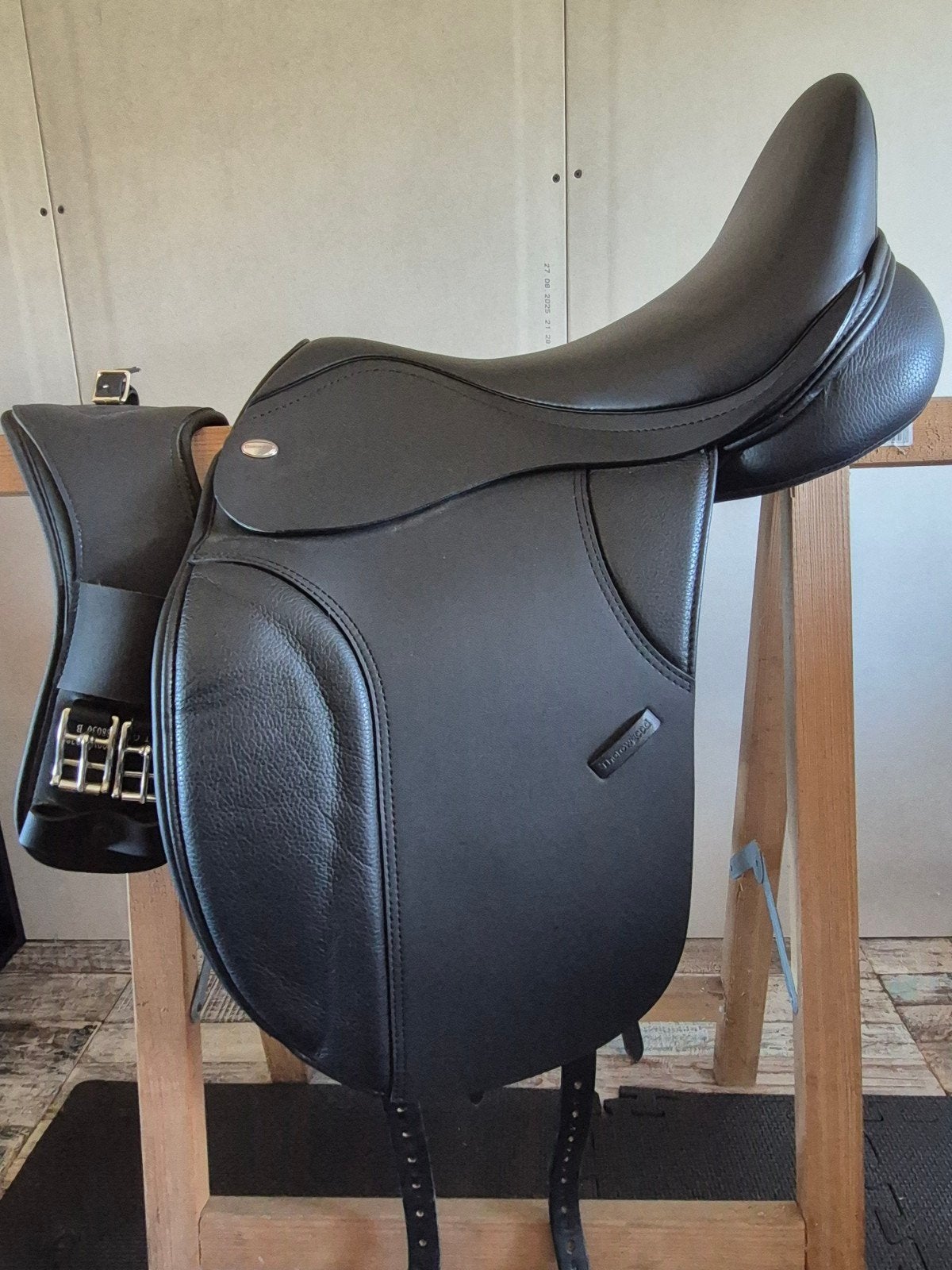 Thorowgood dressuurzadel met singel NIEUW!, Dieren en Toebehoren, Ophalen, Dressuur, Thorowgood, M (17 inch)