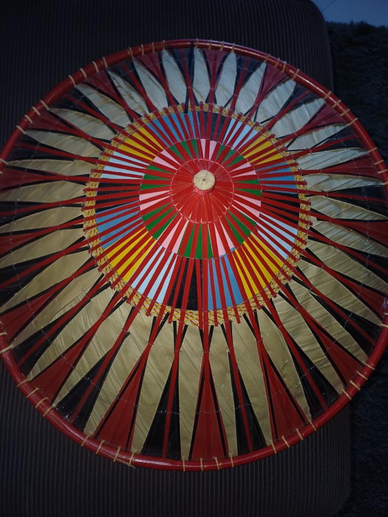Decoratieve Aziatische, kleurrijke  hoed -, Antiek en Kunst, Ophalen