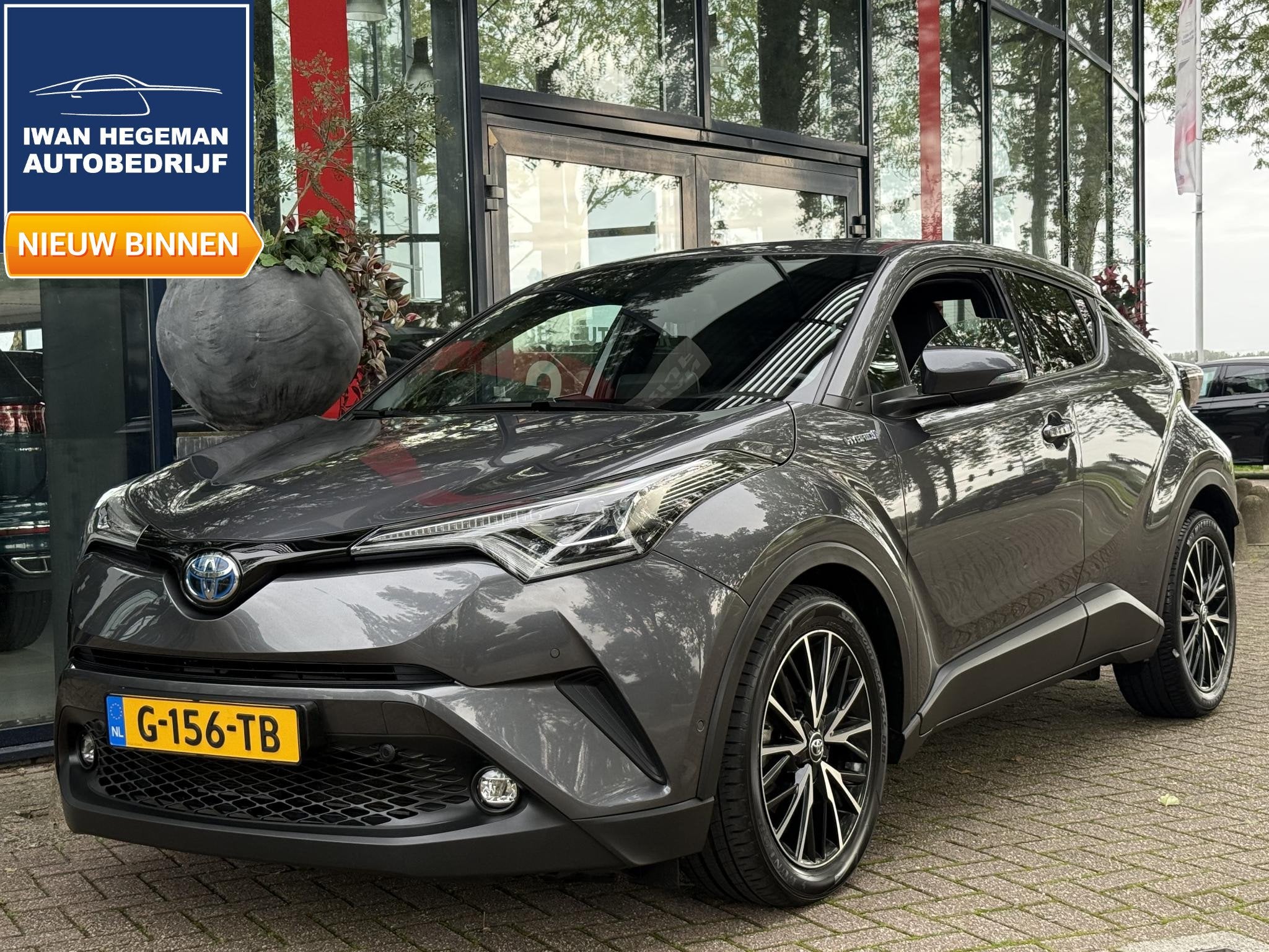 Toyota C-HR 1.8 Hybrid Executive Ultimate | Afn. Trekhaak |, Auto's, 12 maanden, Euro 6, 4 cilinders, Leder en Stof