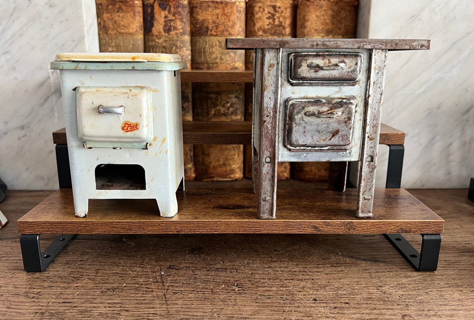 2x OUD SLEETS FORNUISJE, Ophalen of Verzenden, Gebruikt, Poppenhuis