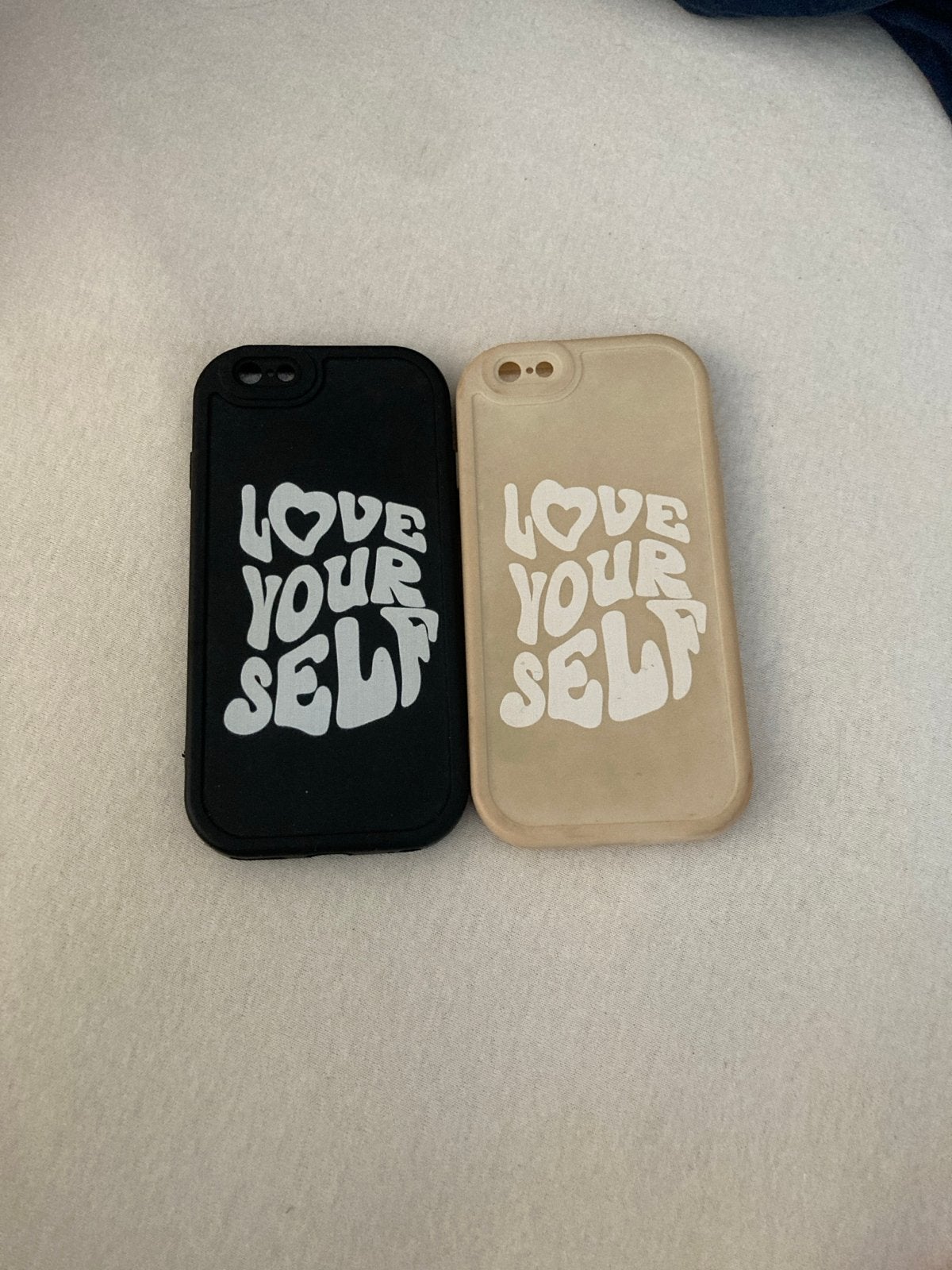 iPhone hoesjes 'Love Yourself' - Zwart & Beige, Accezz, Hoesje of Tasje, Ophalen of Verzenden, Schokbestendig