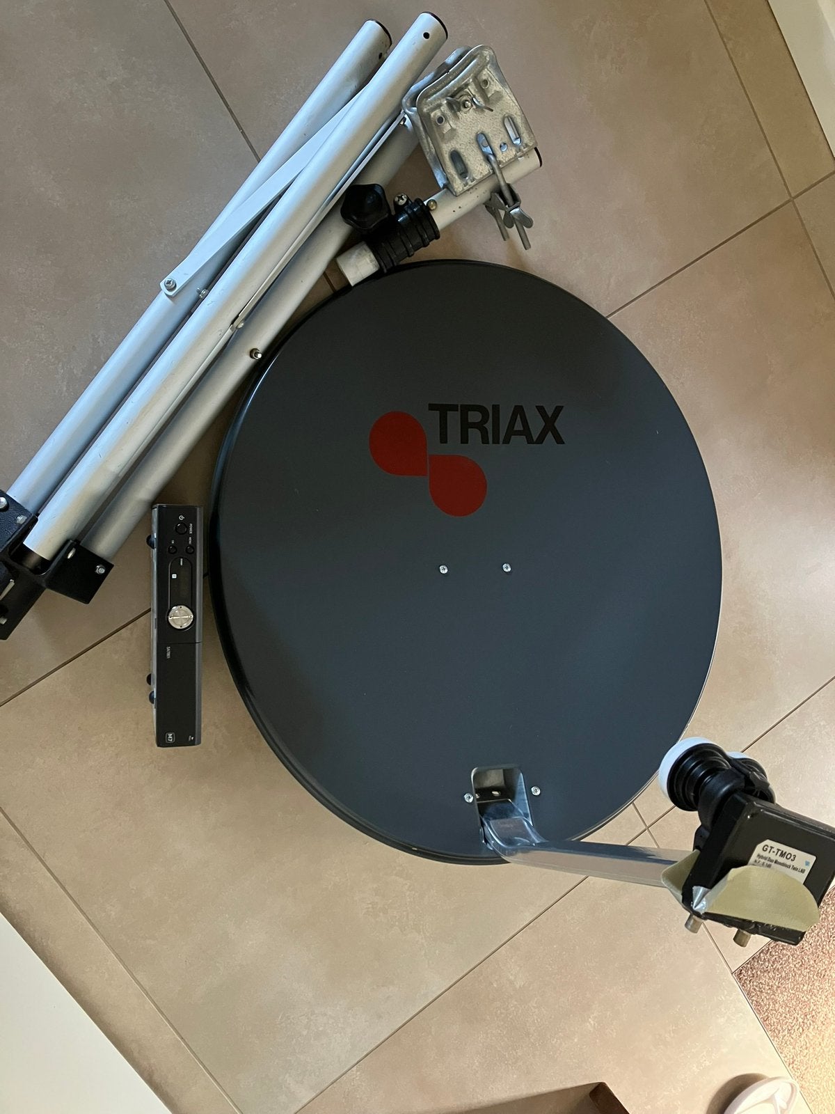 Satelietschotel 60 cm, Ophalen, Zo goed als nieuw, Overige merken