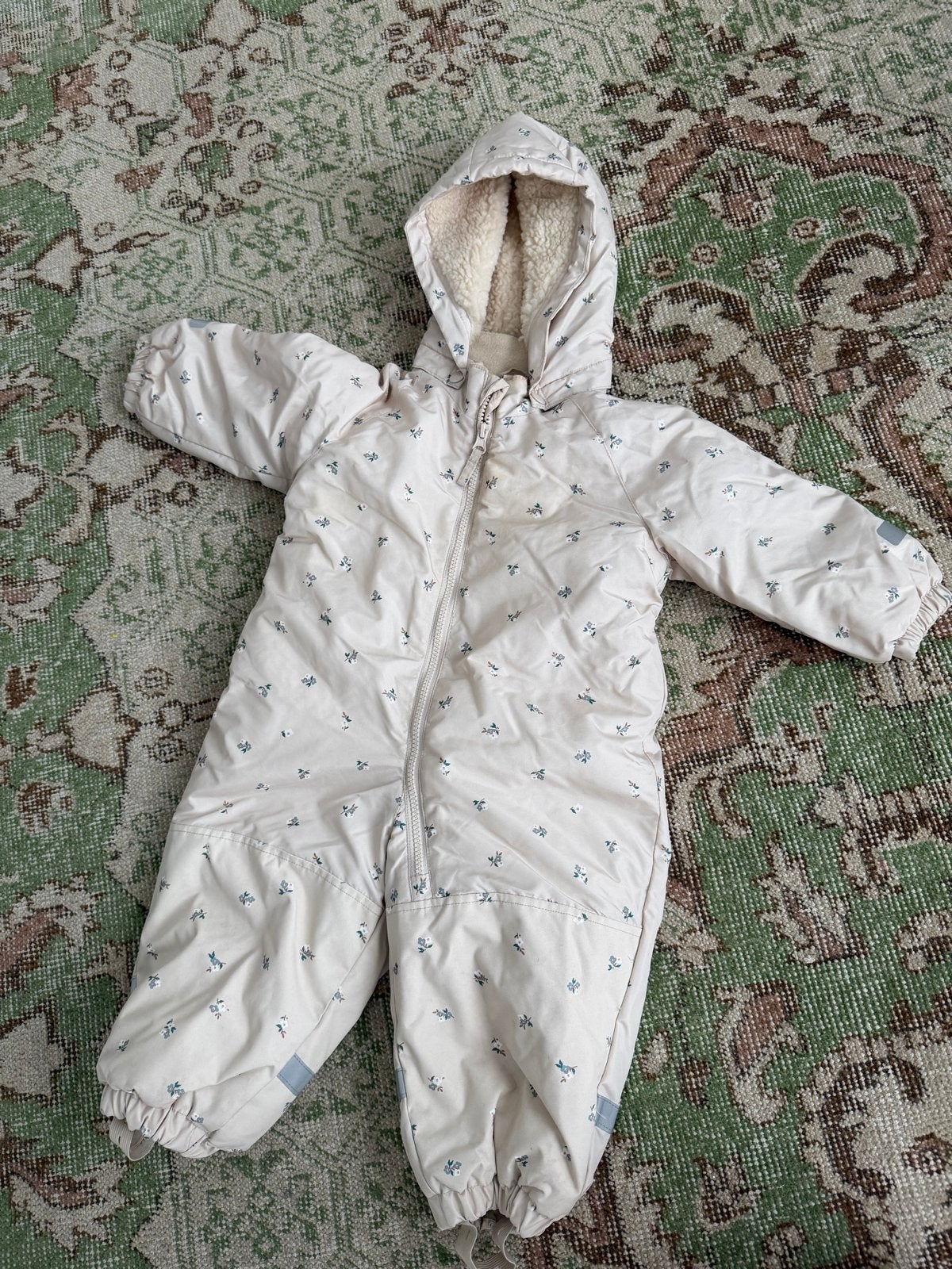H&M Skipak maat 86 met bloemenprint, Ophalen of Verzenden, Gebruikt, Jongetje of Meisje, Pakje