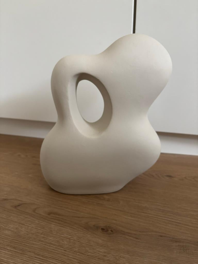 H&M home - Abstract en decoratief object - Crème wit, Huis en Inrichting, Woonaccessoires | Vazen, Ophalen of Verzenden, Zo goed als nieuw