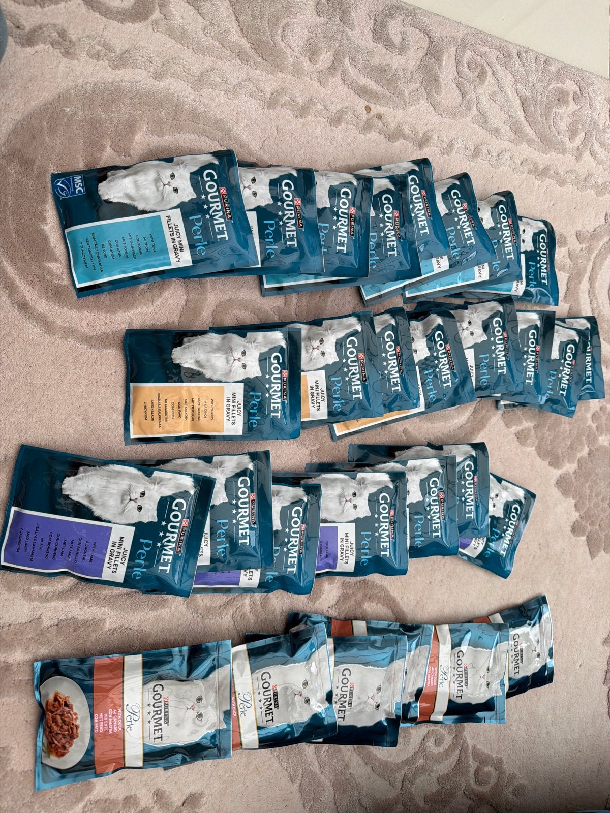 Nieuw 29 stuk Purina Gourmet Perle kattenvoeding, Dieren en Toebehoren, Ophalen of Verzenden, Kat