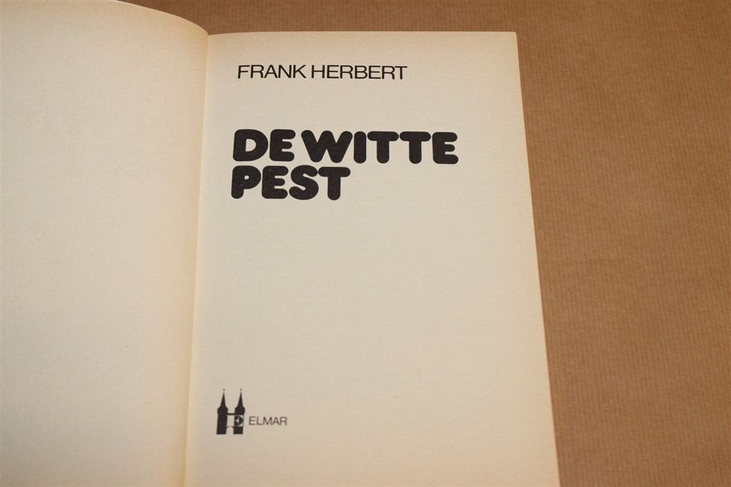 De Witte Pest — Frank Herbert, SF-thriller, Ophalen of Verzenden, Zo goed als nieuw