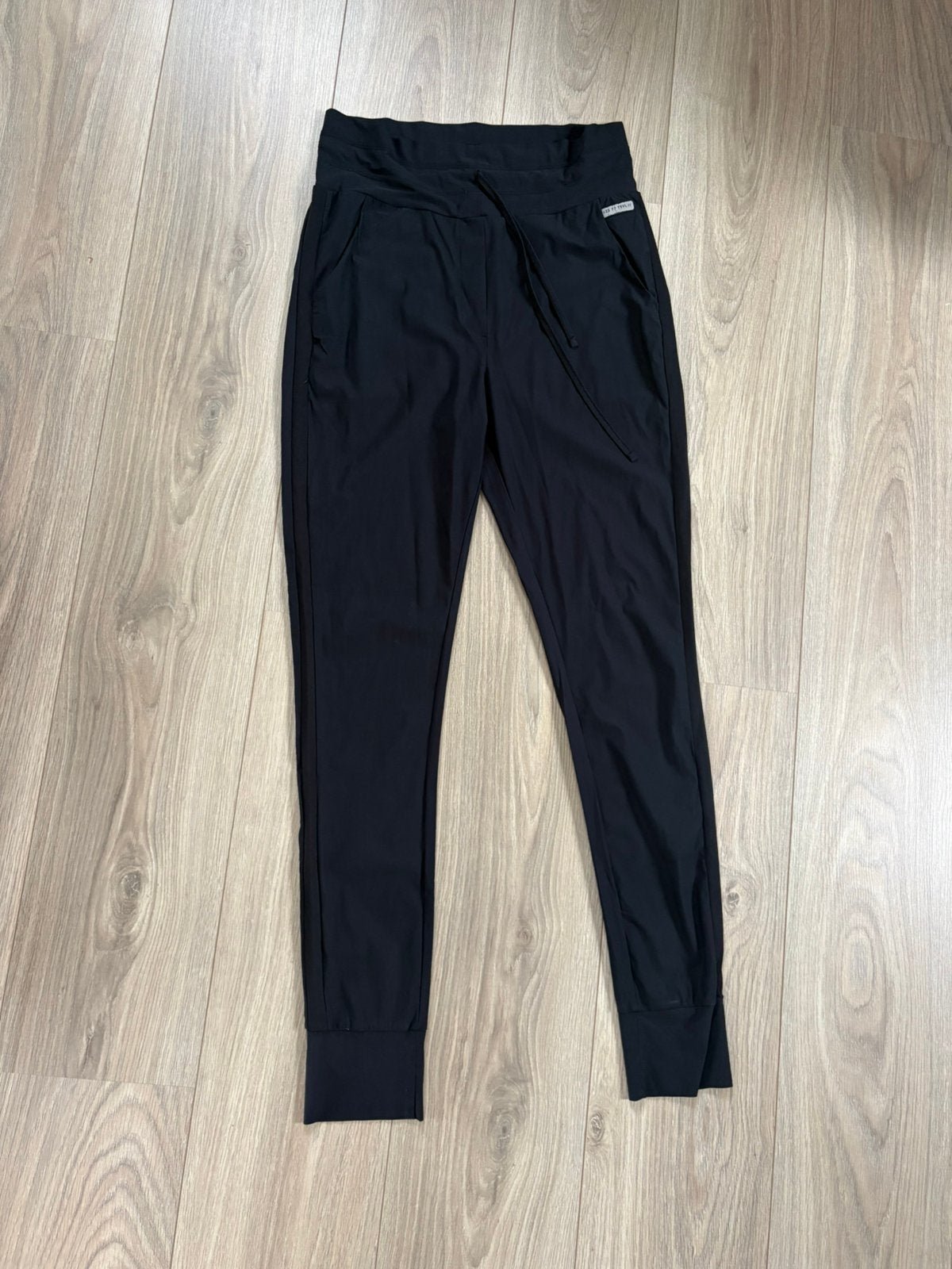 Zwarte Zoso broek - travelstof - maat S, Kleding | Dames, Zwart, Ophalen of Verzenden, Zo goed als nieuw, Maat 36 (S)