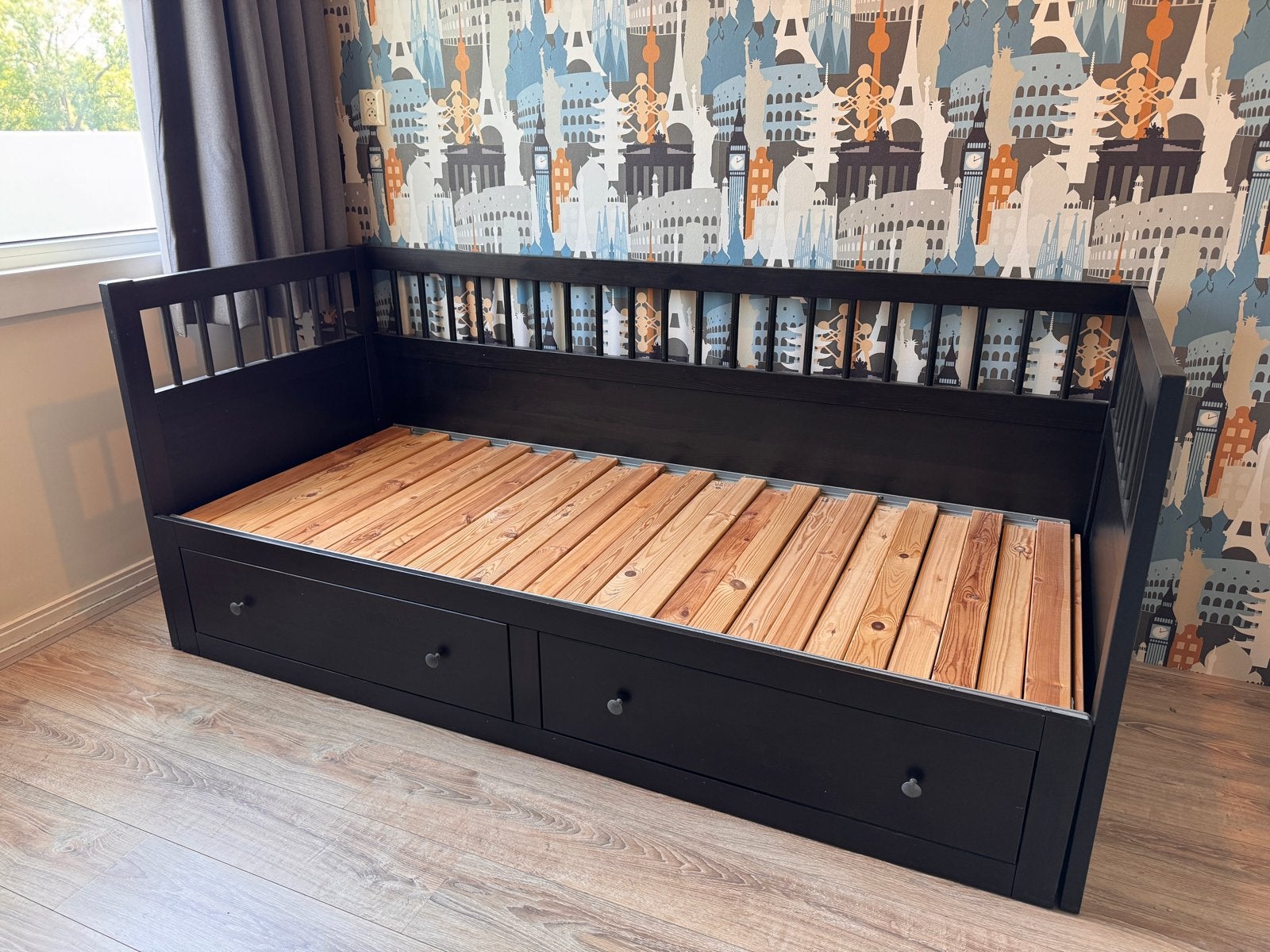 IKEA Hemnes slaapbank 80x200 cm - echt hout, Huis en Inrichting, Slaapkamer | Bedden, Ophalen, Gebruikt, Eenpersoons, Zwart