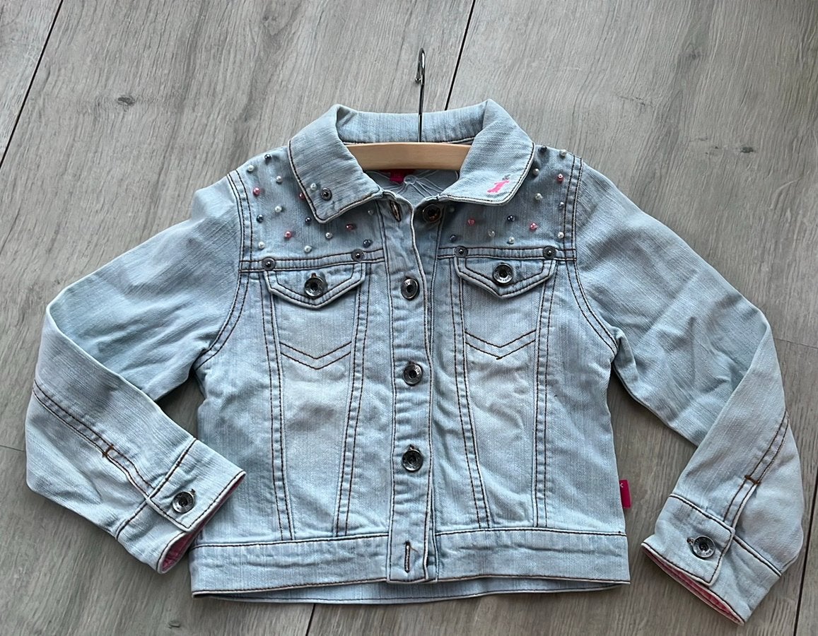Gaaf spijkerjasje little miss juliette 110, Kinderen en Baby's, Kinderkleding | Maat 110, Ophalen of Verzenden, Zo goed als nieuw