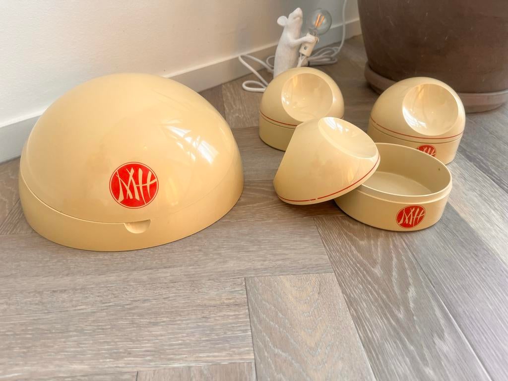 Italiaans design - Set by Makio Hasuike, 1980s, Ophalen, Gebruikt