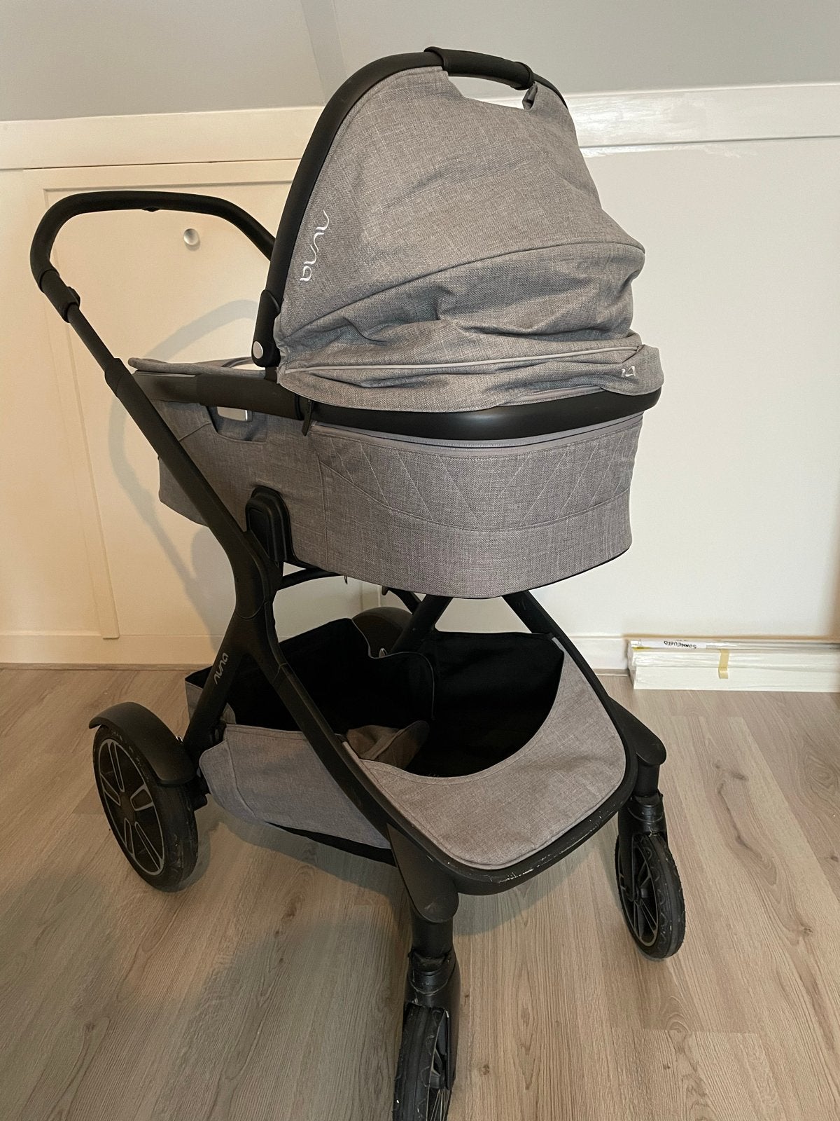 Nuna Mixx Next kinderwagen met reiswieg en autostoel, Gebruikt, Combiwagen, Met autostoeltje, Ophalen
