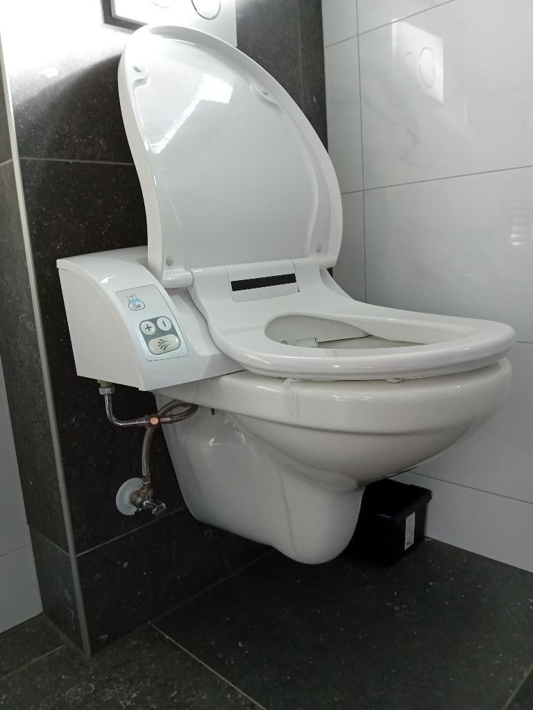 Geberit douche wc 5000 plus printplaat defect.met afst bed, Ophalen of Verzenden, Gebruikt, Toilet
