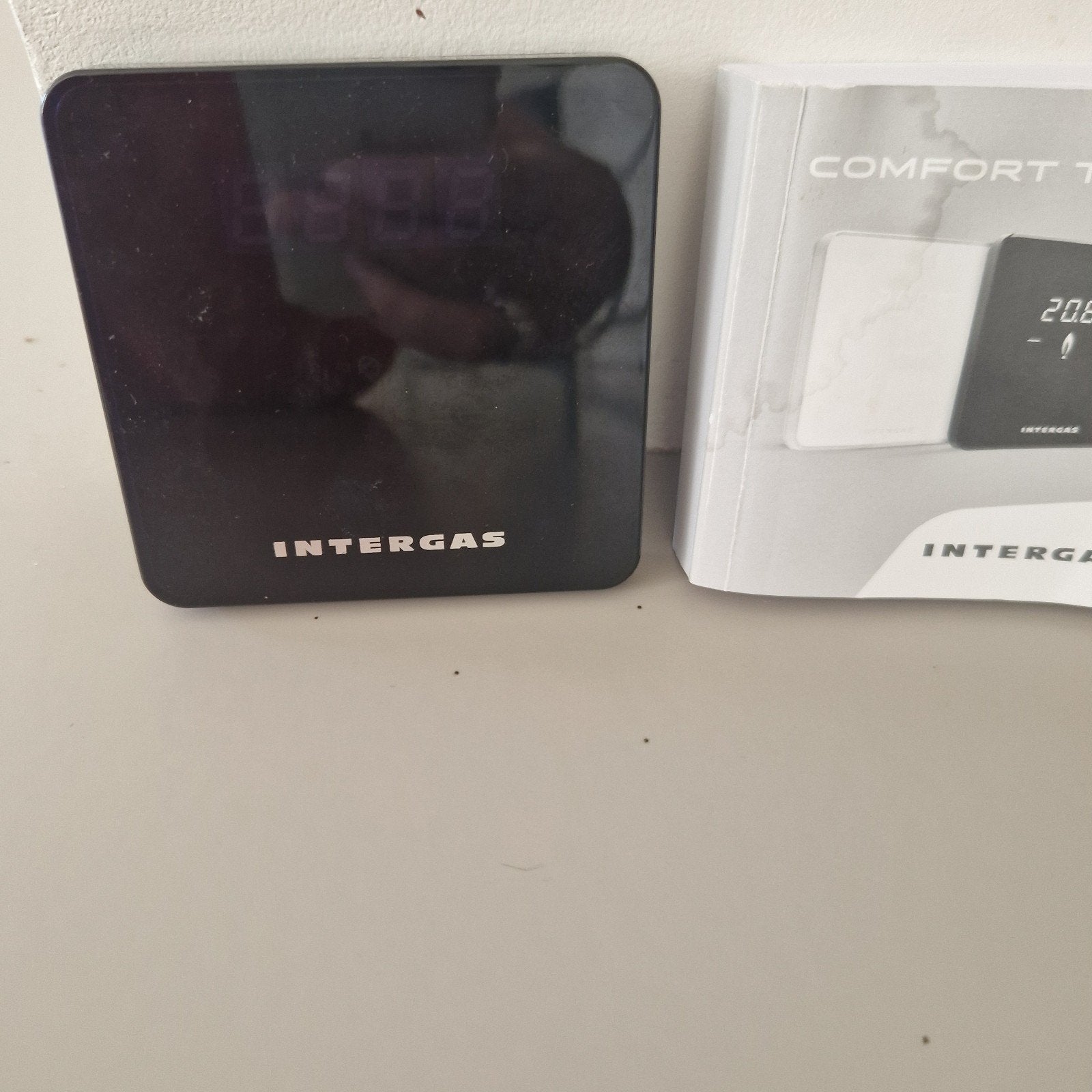 Intergas Comfort Touch slimme thermostaat, Ophalen of Verzenden, Slimme thermostaat, Zo goed als nieuw