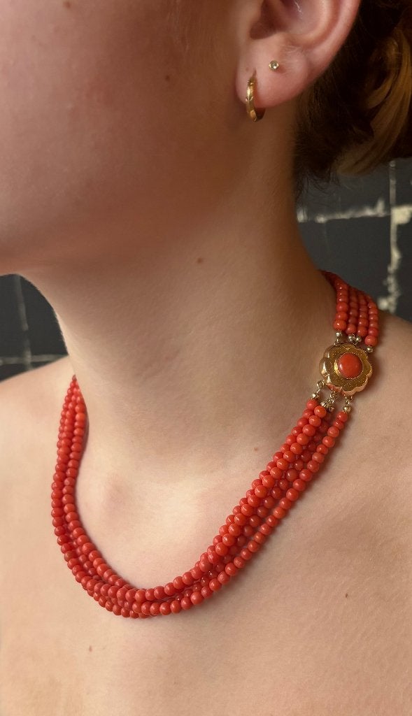 Bloedkoraal fraai antieke ketting 14k slot goud dame vintage, Ophalen of Verzenden, Goud, Ketting, Met edelsteen