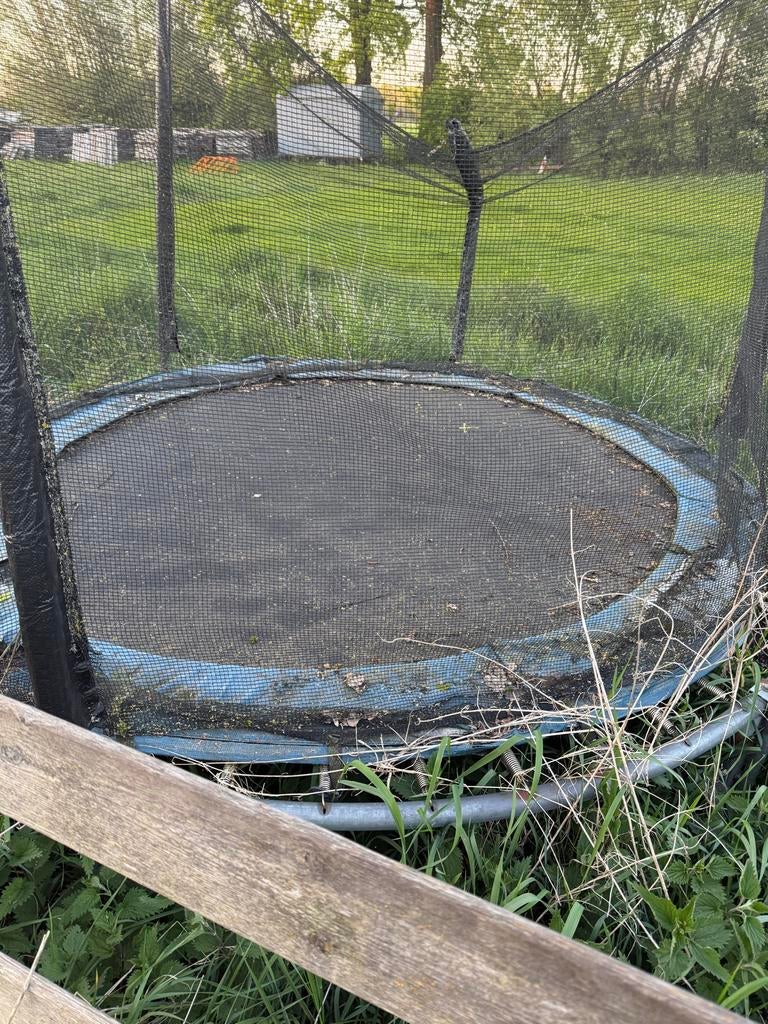In Ede: Gebruikte trampoline gratis af te halen, Ophalen of Verzenden, Gebruikt