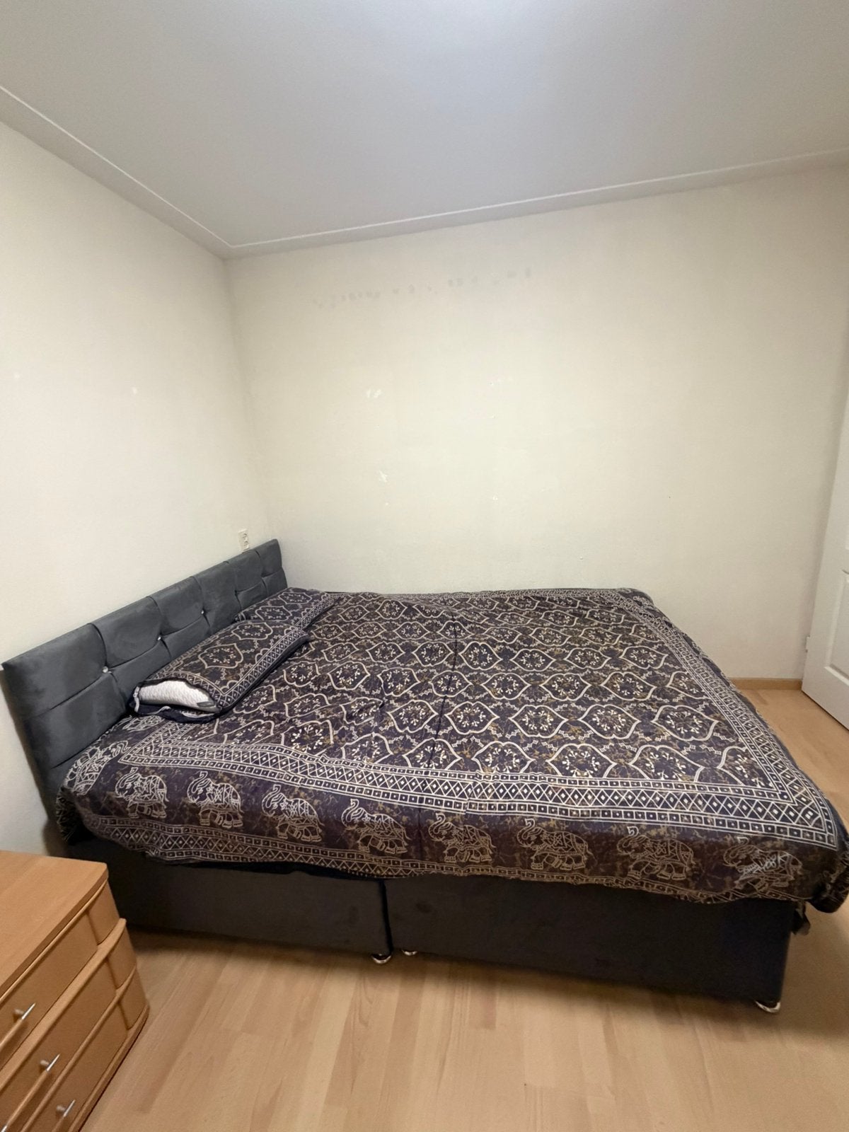 tweepersoonsbed met matras 140*200, Ophalen, Zo goed als nieuw, Tweepersoons, 140 cm